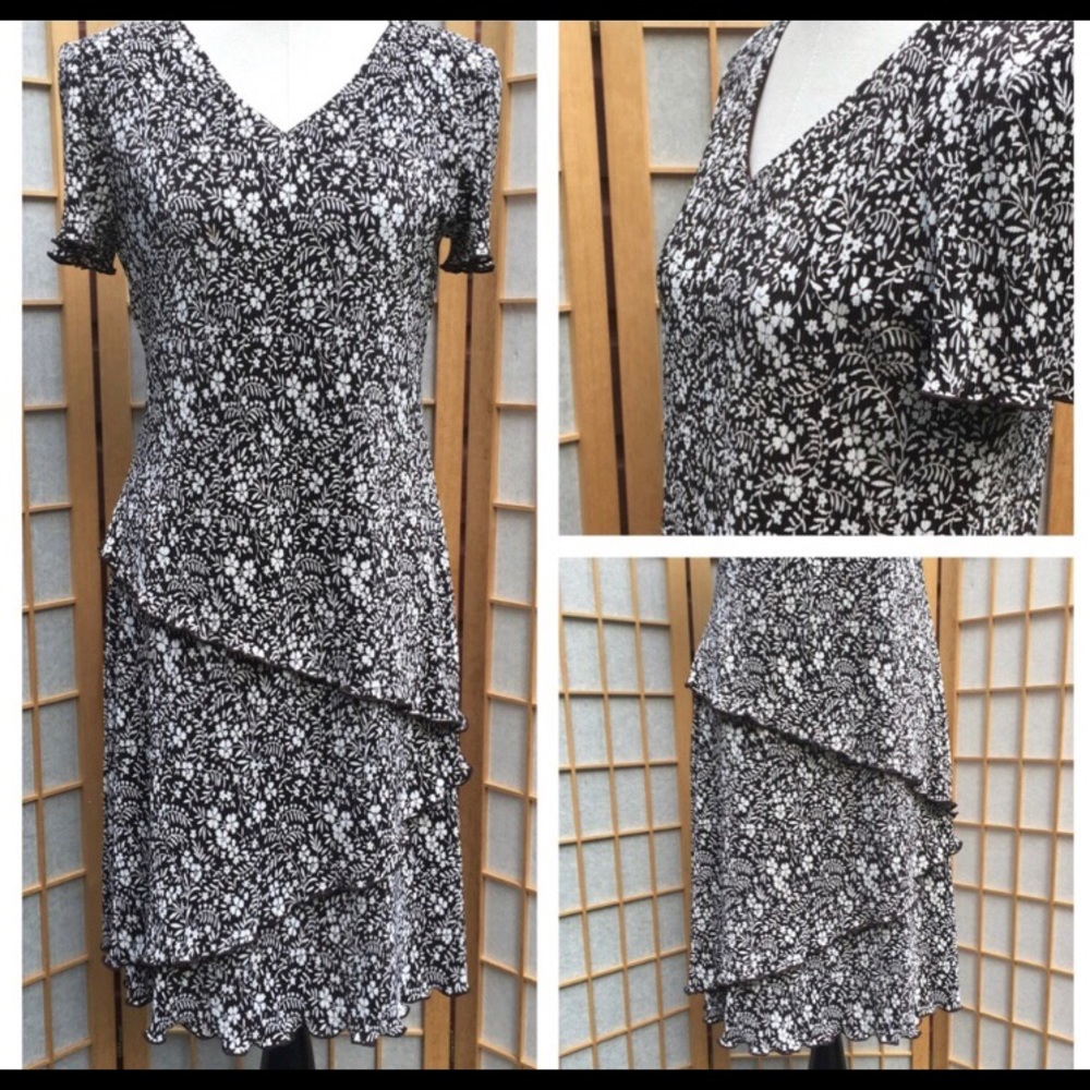 Lovely floral brown and white size 10 dress